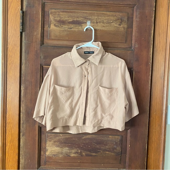 SHEIN Tan Button-Down Shirt - Picture 3 of 9